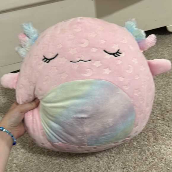 RARE glow in the dark cressida axolotl squishmallow - Picture 2 of 7